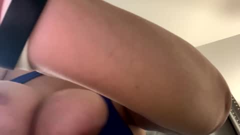 Snapshot of ganja_kitt3n chatting on November 2025 12:37:02 PM Kitty online show from November 2025 12:37:02 PM