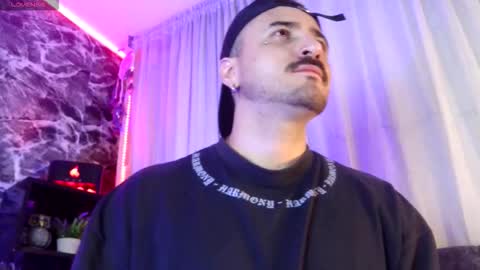 Chris  Dont forget to gift me thumb up Its very important to me and makes me happy AF  online show from October 2025 06:46:01 AM