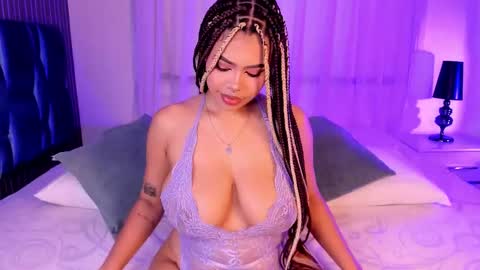 garnet  online show from September 2025 05:52:02 AM