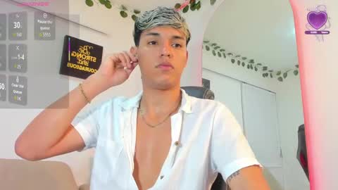Snapshot of garrett_collins chatting on September 2025 02:02:02 AM garret online show from September 2025 02:02:02 AM