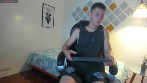 Snapshot of garuo_18 chatting on October 2025 03:52:02 AM garuo_18 online show from October 2025 03:52:02 AM