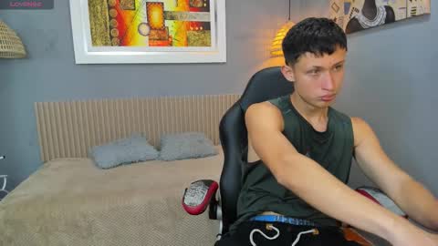 Snapshot of garuo_18 chatting on November 2025 04:22:02 PM garuo_18 online show from November 2025 04:22:02 PM