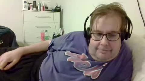 Gary online show from October 2025 04:24:02 AM