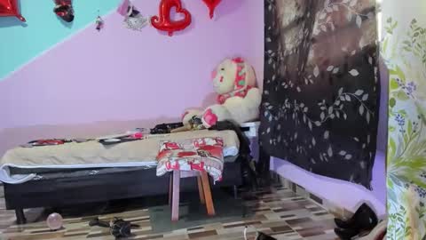 Diana online show from October 2025 11:23:02 AM