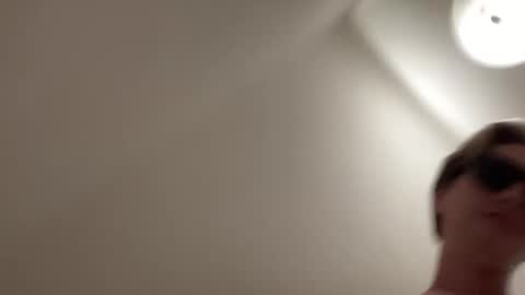 Snapshot of gavinnumbers chatting on October 2025 02:03:02 AM gavinnumbers online show from October 2025 02:03:02 AM