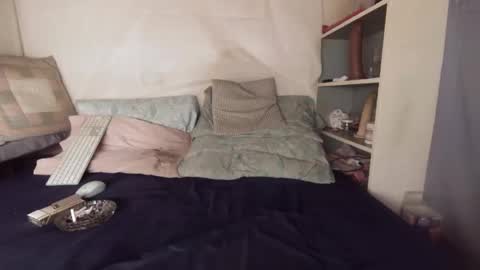 Snapshot of gayrobbin chatting on November 2025 10:59:01 AM gayrobbin online show from November 2025 10:59:01 AM