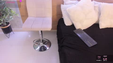 geminis muentes online show from January 2025 03:01:01 AM