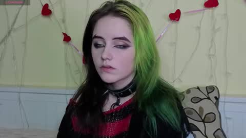 Ilona online show from October 2025 06:08:01 PM