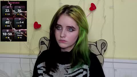 Ilona online show from October 2025 07:25:02 PM