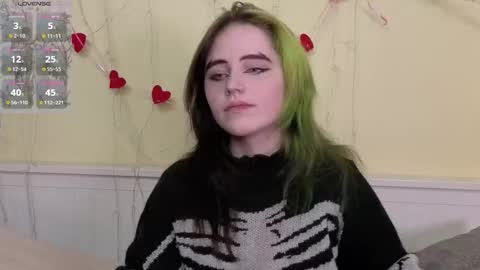 Ilona online show from October 2025 07:24:02 PM