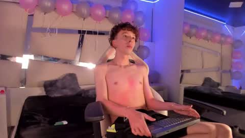 Snapshot of genesis_ask chatting on November 2025 04:23:01 AM Genesis online show from November 2025 04:23:01 AM