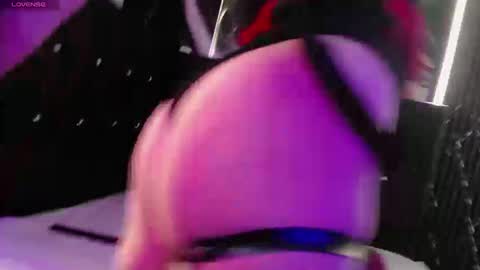 genesisrea__ online show from October 2025 08:53:02 PM