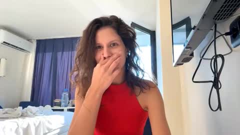 SofiBloom online show from November 2025 12:18:01 PM