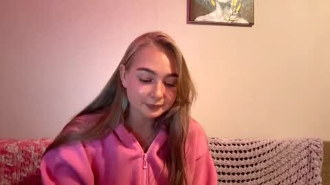 geniaberke online show from October 2025 12:48:02 PM