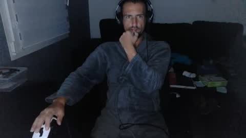 Snapshot of genie_lamps chatting on November 2025 09:53:01 PM Edouard online show from November 2025 09:53:01 PM