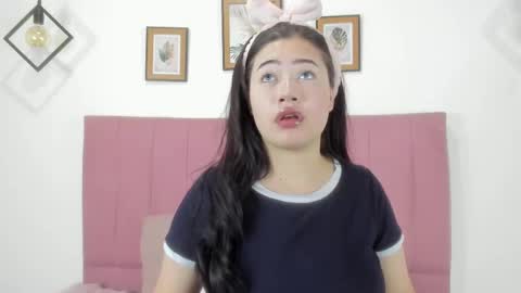 Snapshot of gennesis_love chatting on September 2025 04:05:02 AM Sofia online show from September 2025 04:05:02 AM