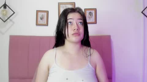 Snapshot of gennesis_love chatting on September 2025 01:00:01 AM Sofia online show from September 2025 01:00:01 AM