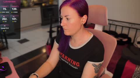 Genny Rock   and  online show from December 2024 07:50:02 PM