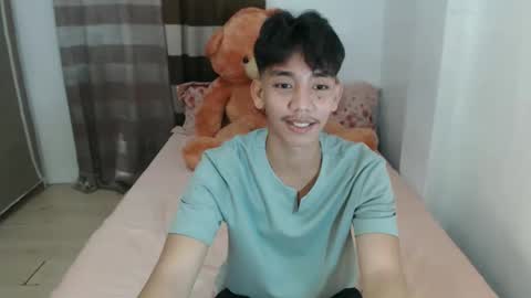 Snapshot of gentlemanlustx chatting on October 2025 10:57:02 AM Rayl online show from October 2025 10:57:02 AM