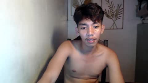 Snapshot of gentlemanlustx chatting on October 2025 03:40:01 AM Rayl online show from October 2025 03:40:01 AM