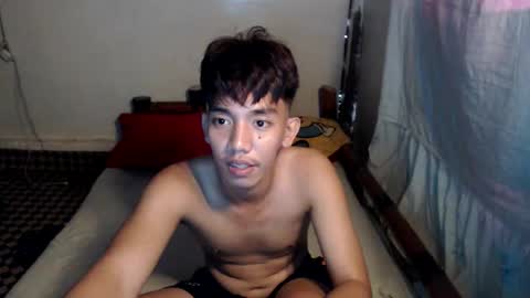 Snapshot of gentlemanlustx chatting on October 2025 02:48:02 AM Rayl online show from October 2025 02:48:02 AM