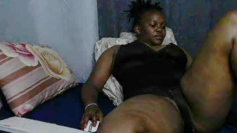 Snapshot of georgeous_kimberly chatting on October 2025 07:40:01 AM georgeous_kimberly online show from October 2025 07:40:01 AM