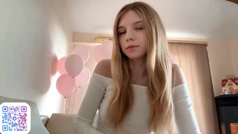 Chloe online show from September 2025 09:22:02 AM