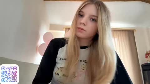 Chloe online show from September 2025 10:17:01 AM