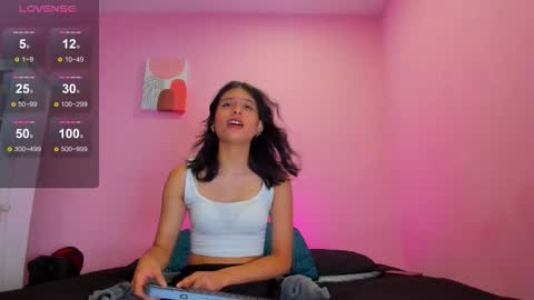 GEORGINA FERRI online show from October 2025 05:22:02 PM