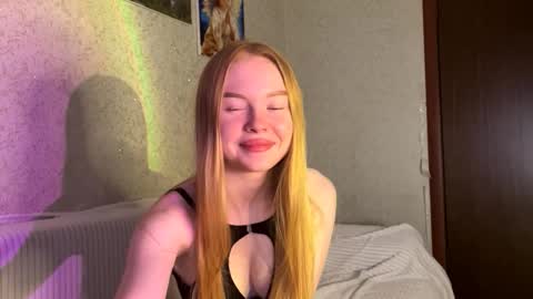 Amelia online show from October 2025 08:18:02 PM