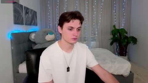 Snapshot of ggimperator chatting on October 2025 09:32:01 AM Alex online show from October 2025 09:32:01 AM