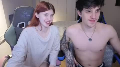 Ester and Ri online show from October 2025 05:57:02 PM