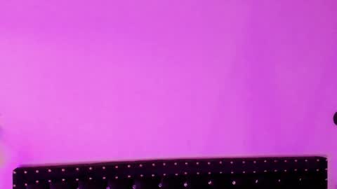 Allison  online show from October 2025 08:04:01 PM