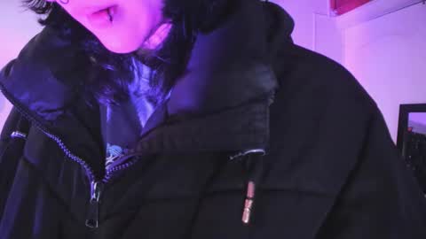 Allison  online show from November 2025 07:13:01 PM