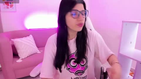 Snapshot of gia_brawn chatting on October 2025 11:11:01 AM Gia online show from October 2025 11:11:01 AM