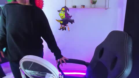 Snapshot of gia_contii chatting on October 2025 10:54:02 PM giaaaa online show from October 2025 10:54:02 PM