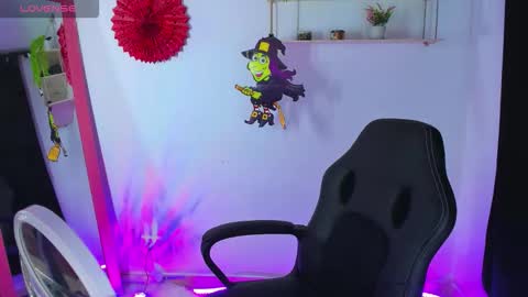 Snapshot of gia_contii chatting on October 2025 12:47:01 AM giaaaa online show from October 2025 12:47:01 AM