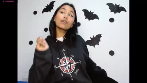 Gia Lee online show from October 2025 02:59:01 AM