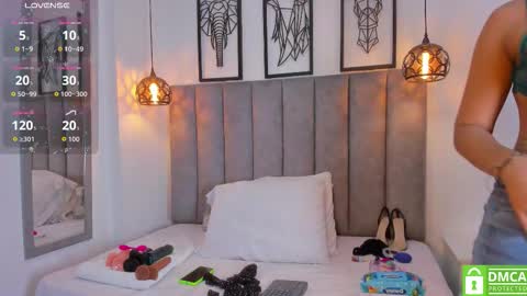 Darlliny online show from October 2025 09:59:02 PM