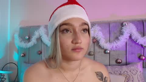 Snapshot of giaa_ross chatting on December 2024 02:28:02 PM Gia online show from December 2024 02:28:02 PM