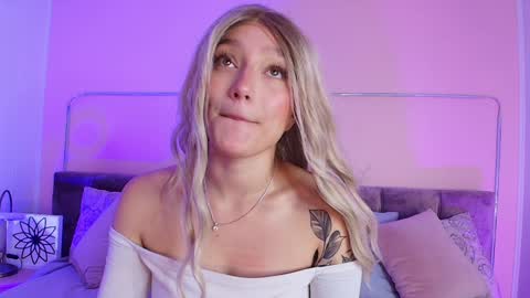 Snapshot of giaa_ross chatting on January 2025 11:37:02 AM Gia online show from January 2025 11:37:02 AM