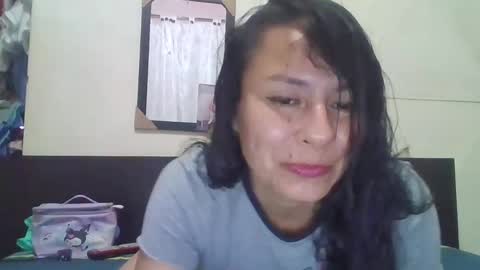 Snapshot of gianna165909 chatting on January 2025 03:54:02 AM gianna165909 online show from January 2025 03:54:02 AM