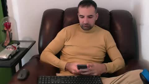 Snapshot of gianni_lion chatting on January 2025 11:13:02 AM Gianni online show from January 2025 11:13:02 AM