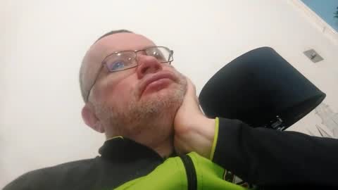 giddyup222222 online show from December 2024 09:44:01 AM