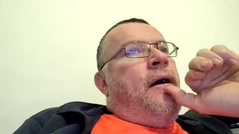 giddyup222222 online show from January 2025 12:01:02 PM