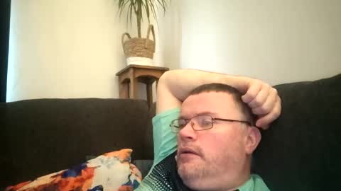 giddyup222222 online show from March 2025 05:33:02 PM
