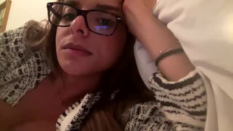 Snapshot of gigi_paris chatting on October 2025 11:59:02 PM gigi_paris online show from October 2025 11:59:02 PM