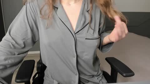 Snapshot of gigihadd chatting on December 2024 02:11:01 PM gigihadd online show from December 2024 02:11:01 PM