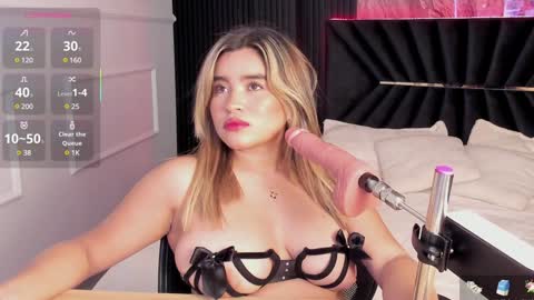 Snapshot of gigiidoll chatting on February 2025 11:43:02 AM Gigi Doll online show from February 2025 11:43:02 AM