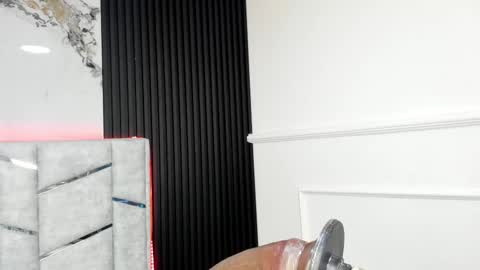 Snapshot of gigiidoll chatting on October 2025 11:13:02 AM Gigi Doll online show from October 2025 11:13:02 AM